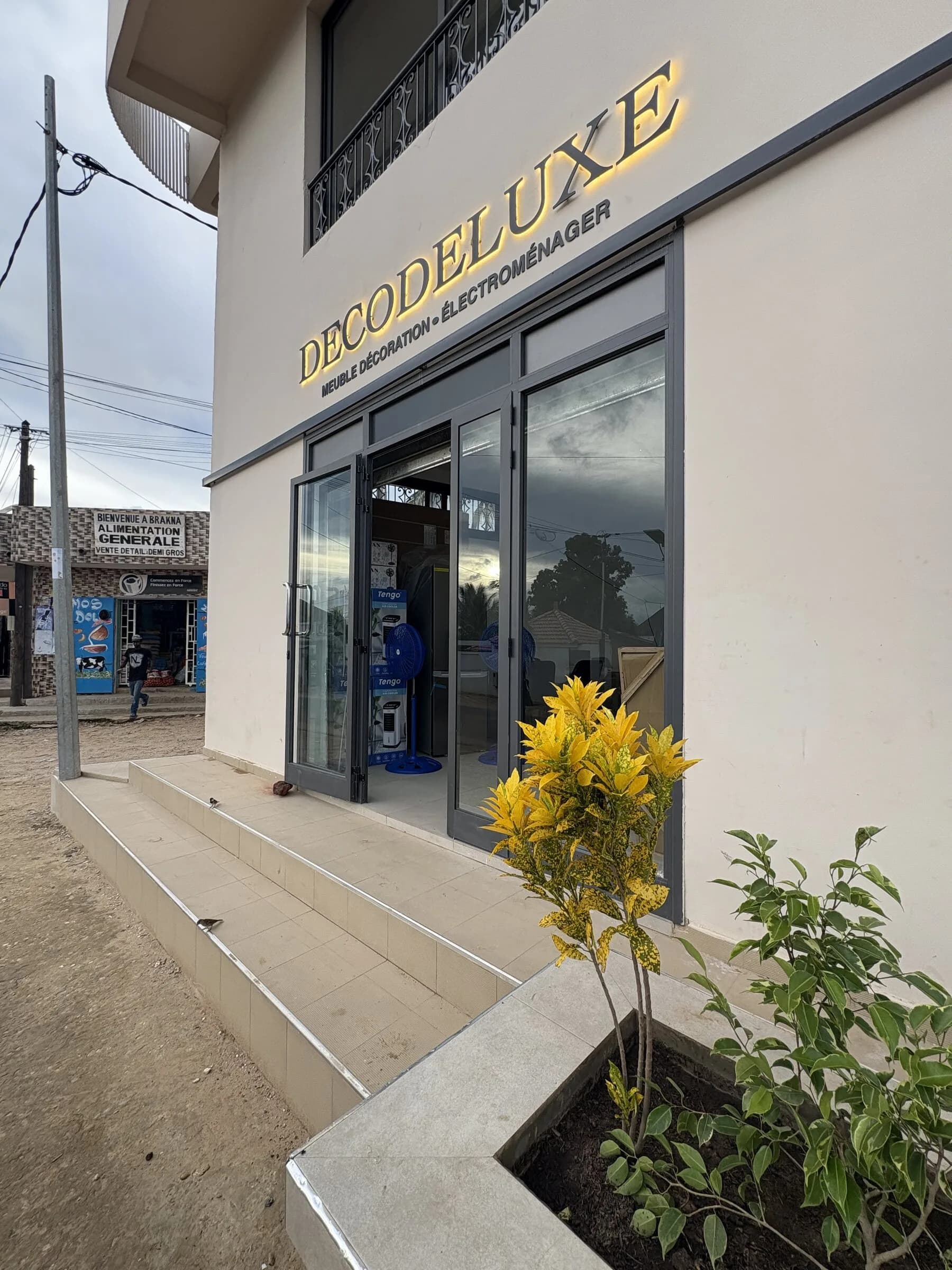 Façade de la boutique DECODELUXE